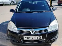 Second-hand Vauxhall Astra 90 CP (66 kW) 2007 Negru Hatchback