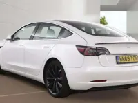 Used Tesla Model 3 Performance 461 kW (627 HP) 2019 White Sedan