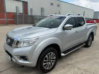 Used Nissan Navara Tekna 190 HP (139 kW) 2016 Silver Pickup