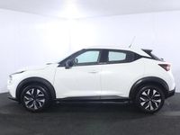Używany Nissan Juke Acenta 114 KM (83 kW) 2023 Biały SUV