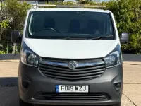 Used Vauxhall Vivaro S 95 HP (69 kW) 2019 White MPV