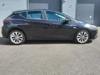 Second-hand Vauxhall Astra Design Edition 110 CP (80 kW) 2016 Negru Hatchback