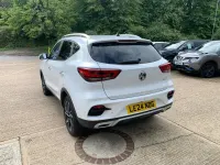 Used MG ZS 111 HP (81 kW) 2024 White SUV