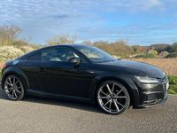 Begagnad Audi TT Black Edition 184 HK (135 kW) 2017 Svart Sportkupé