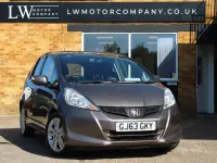 Second-hand Honda Jazz ES 2013 Maro Hatchback