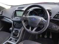 Begagnad Ford Kuga Zetec 120 HK (88 kW) 2018 Röd SUV