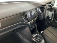 Used VW T-Roc SE 115 HP (84 kW) 2019 White SUV