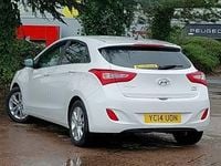 Used Hyundai i30 SE 110 HP (80 kW) 2014 White Hatchback
