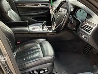 Usado BMW 730 Exclusive 2018 Gris Berlina