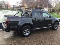 Used Isuzu D-Max 2016 Black Pickup