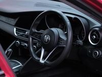 Used Alfa Romeo Giulia 280 HP (205 kW) 2020 Red Sedan