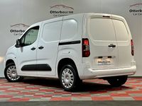 Used Vauxhall Combo Sportive 100 HP (73 kW) 2020 White MPV