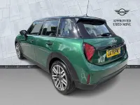 Used Mini Cooper Hatch 113 kW (154 HP) 2025 Green Hatchback