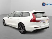 Used Volvo V60 Momentum 163 HP (119 kW) 2021 White Estate