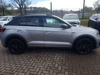 Używany VW T-Roc R-line 150 KM (110 kW) 2023 Srebrny SUV