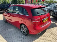 Used Mercedes B200 AMG Line Premium 134 HP (98 kW) 2016 Red Hatchback