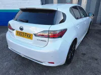 Used Lexus CT200h Luxury Line 2014 White Hatchback
