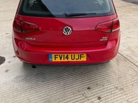 Used VW Golf VII SE 105 HP (77 kW) 2014 Red Hatchback