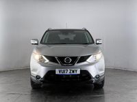 Used Nissan Qashqai N-Connecta 131 HP (96 kW) 2016 Silver SUV