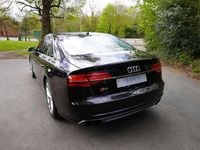 Used Audi S8 Comfort 520 HP (382 kW) 2016 Black Sedan