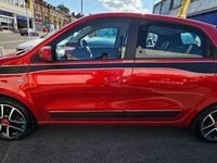 Used Renault Twingo Dynamique 90 HP (66 kW) 2016 Red Hatchback