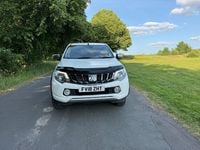 Used Mitsubishi L200 Warrior 181 HP (133 kW) 2018 White Pickup