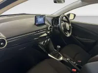 Used Mazda 2 75 HP (55 kW) 2022 White Hatchback