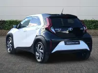 Used Toyota Aygo X 72 HP (52 kW) 2023 White SUV