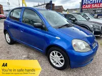 Used Toyota Yaris 67 HP (49 kW) 2003 Blue Hatchback
