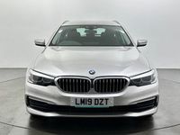 Used BMW 520 190 HP (139 kW) 2019 Silver Estate