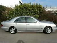 Begagnad Mercedes E200 Classic 2000 Sedan
