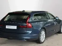 Used Volvo V90 Momentum 194 HP (142 kW) 2022 Blue Estate