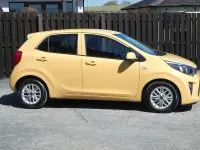 Used Kia Picanto 66 HP (48 kW) 2023 Yellow Hatchback
