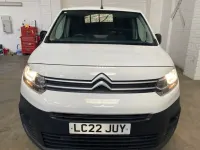 Used Citroën Berlingo 100 HP (73 kW) 2022 White MPV