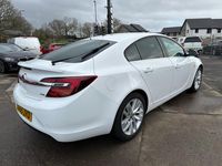 Used Vauxhall Insignia SRi 2015 White Hatchback