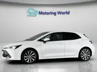 Used Toyota Corolla Design 122 HP (89 kW) 2021 White Hatchback