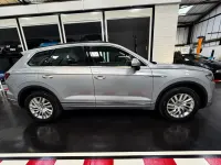 Used VW Touareg SEL 231 HP (169 kW) 2018 Silver SUV