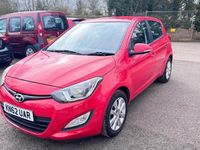 Używany Hyundai i20 Active 2012 Czerwony Hatchback