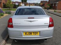 used Chrysler 300C 6.1 V8 SRT-8 4dr Auto