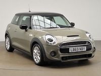 Usado Mini Cooper S Classic 192 HP (141 kW) 2020 Cinzento Citadino