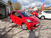 Begagnad Toyota Aygo Style 2014 Röd Halvkombi