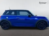 Begagnad Mini Cooper S Hatch 189 HK (139 kW) 2020 Blå Halvkombi