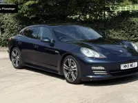 Used Porsche Panamera 300 HP (220 kW) 2011 Blue Hatchback