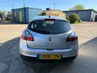 Used Renault Mégane Expression+ 110 HP (80 kW) 2016 Silver Hatchback