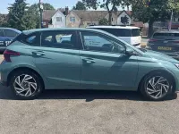 Used Hyundai i20 Advanced 101 HP (74 kW) 2025 Green Hatchback