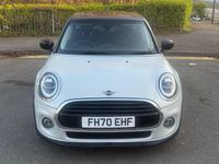 Begagnad Mini Cooper Classic 2020 Silver Halvkombi