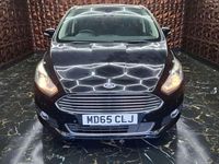 Usado Ford S-MAX Titanium 150 CV (110 kW) 2015 Negro Monovolumen