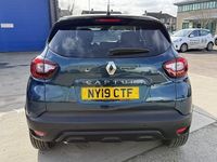 Used Renault Captur Iconic 90 HP (66 kW) 2019 Blue/black SUV