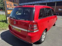 Used Vauxhall Zafira 115 HP (84 kW) 2013 Red MPV