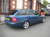 Used Mercedes C320 Avantgarde 221 HP (162 kW) 2007 Blue Estate